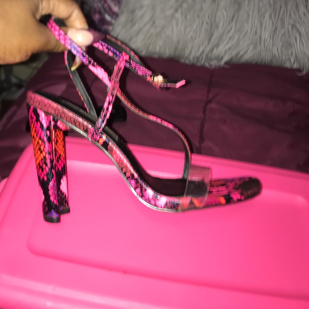 Liliana pink snake print heels